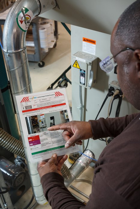 Kontrolle von Sicherheitsrisiken bei Wartungsarbeiten durch Best-Practice-Prozeduren für Lockout/Tagout